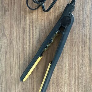 Revlon Black and Gold Hair Crimper